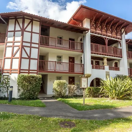 Apartment 4 Couchages Dans Avec Piscine Entre Golf Et De Biscarrosse