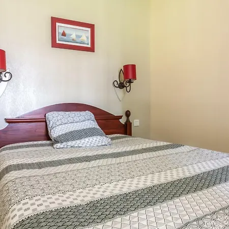 Apartment 4 Couchages Dans Avec Piscine Entre Golf Et De Biscarrosse